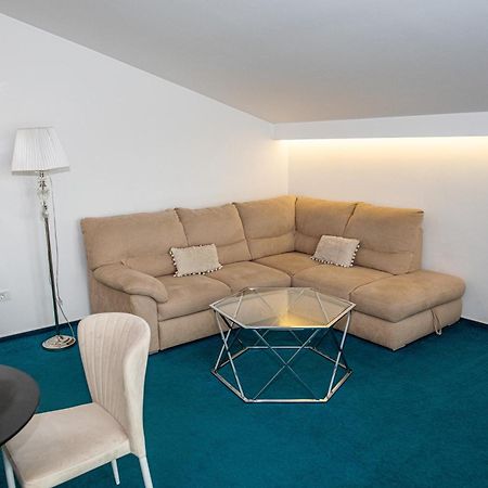 Hotel Complex Noblesse Vaslui Zewnętrze zdjęcie
