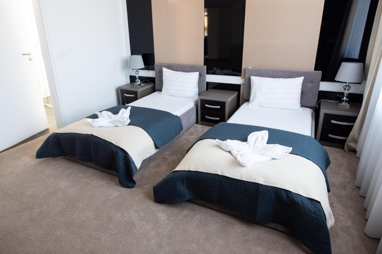 Hotel Complex Noblesse Vaslui Zewnętrze zdjęcie