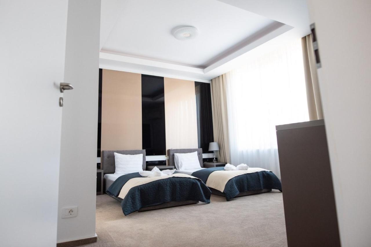 Hotel Complex Noblesse Vaslui Zewnętrze zdjęcie