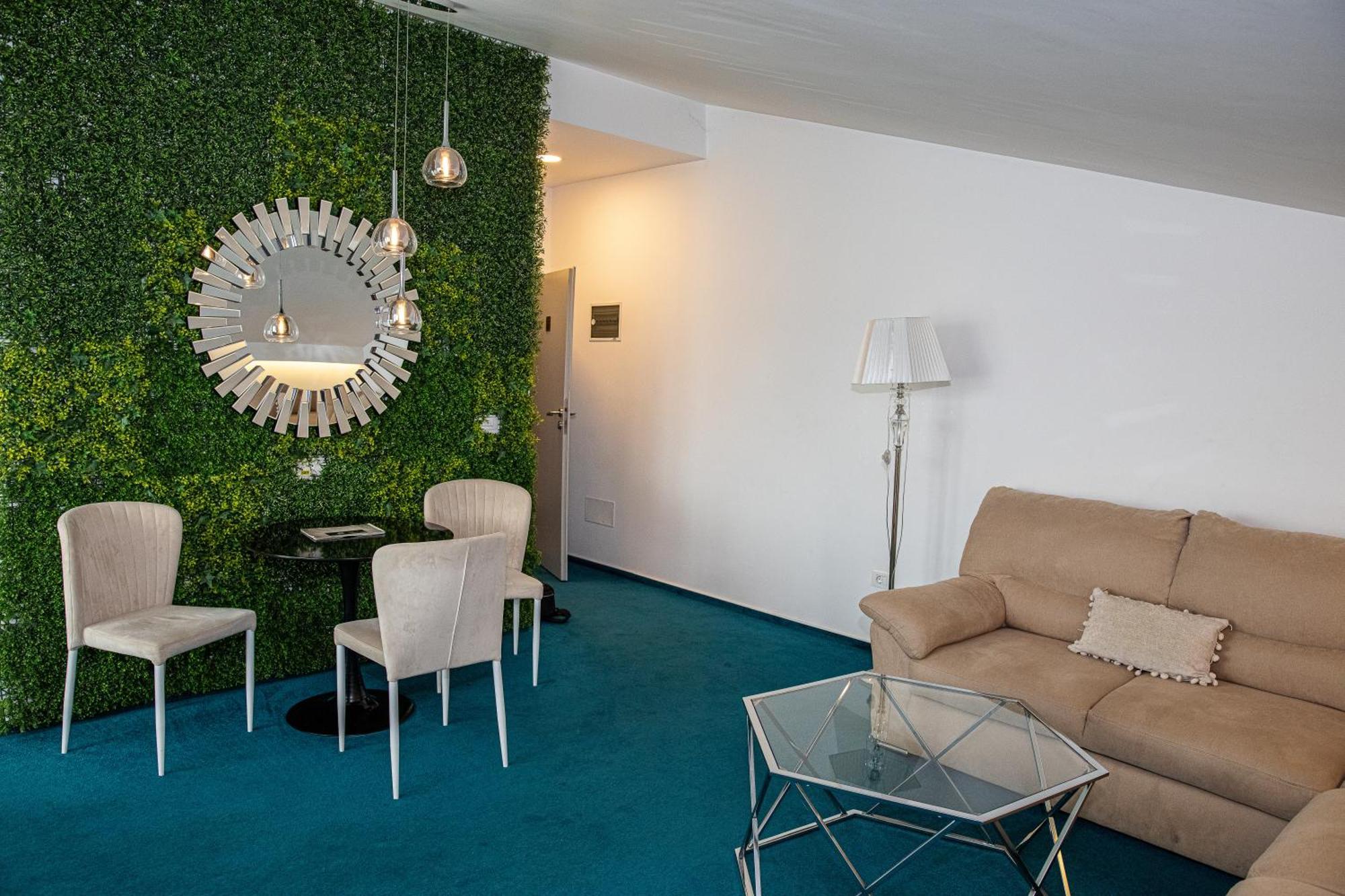 Hotel Complex Noblesse Vaslui Zewnętrze zdjęcie
