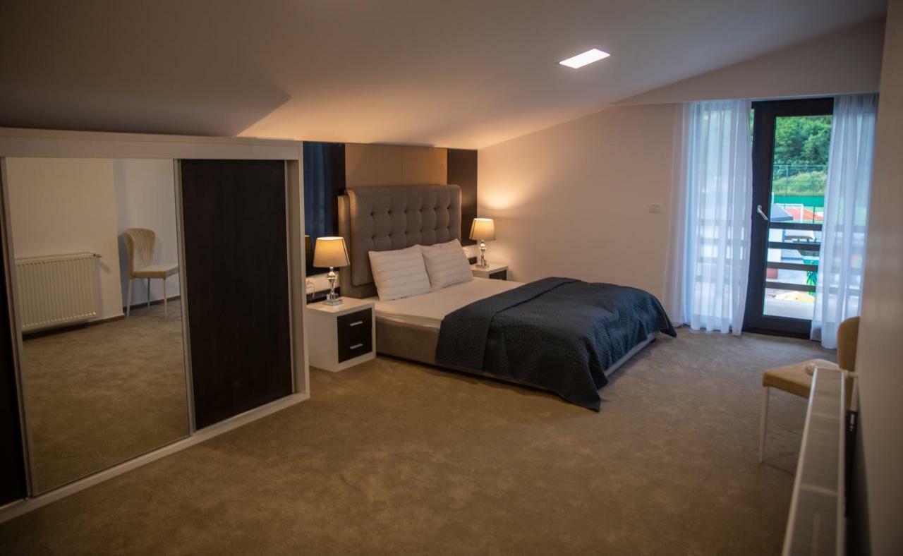 Hotel Complex Noblesse Vaslui Zewnętrze zdjęcie